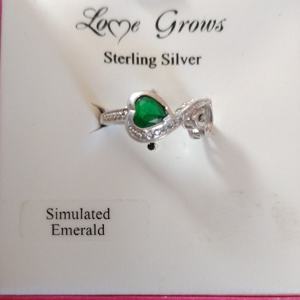 Sterling Silver Simulated Emerald Ring - image 1